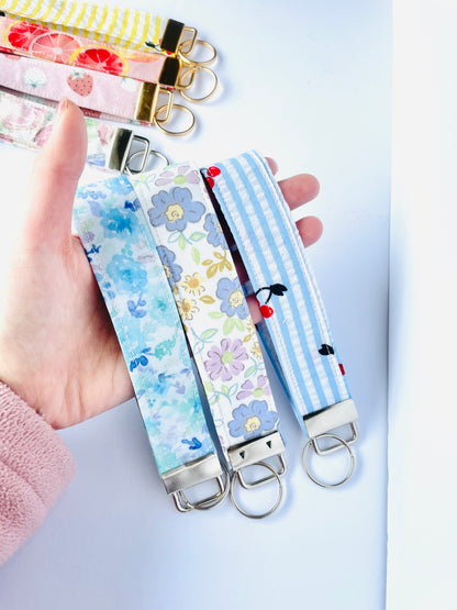 BLUE FLUR KEY CHAINS