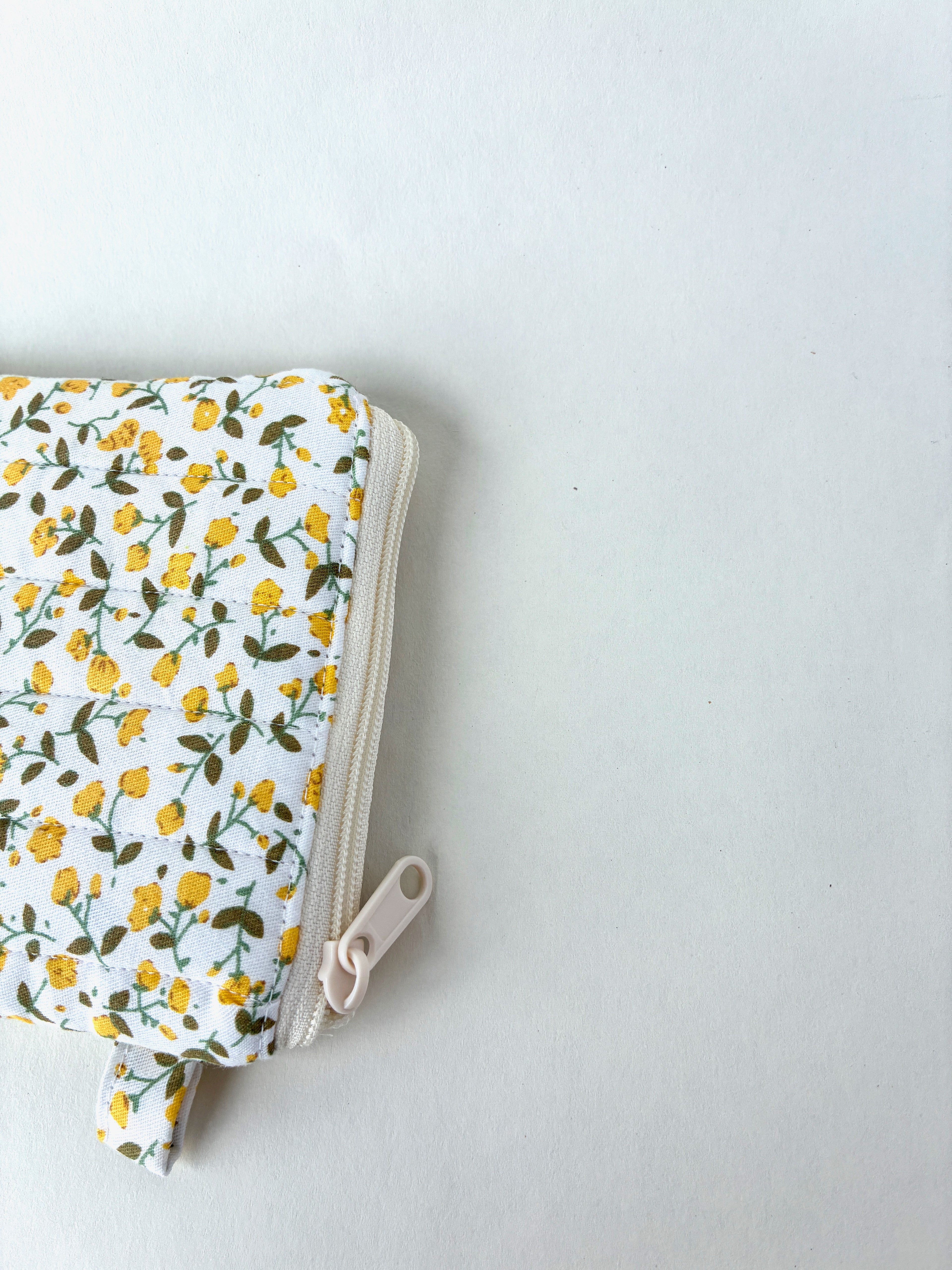 may zipper pouch 01